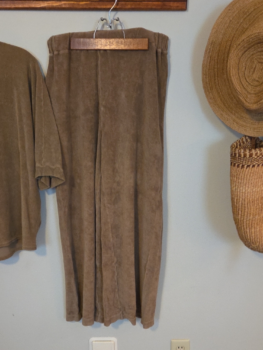 The Simple Folk Wide-Leg Terry Pants in Walnut